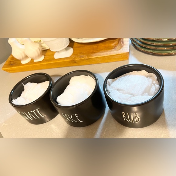 Rae Dunn Black BBQ Spice Jars “SPICE MARINATE RUB” - Picture 4 of 5